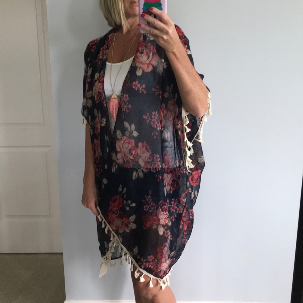 ❤️1 LEFT❤️Floral Print Kimono - Picture 6 of 7